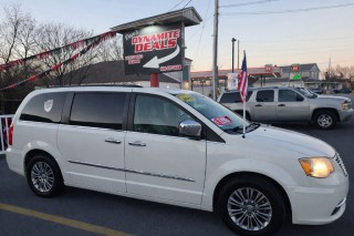 Image for 2013 Chrysler Town & Country Touring L ID: 7105073