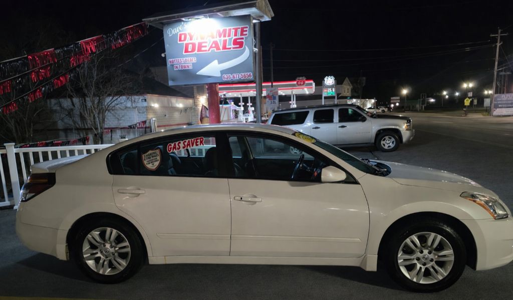 2012 Nissan Altima Image 2