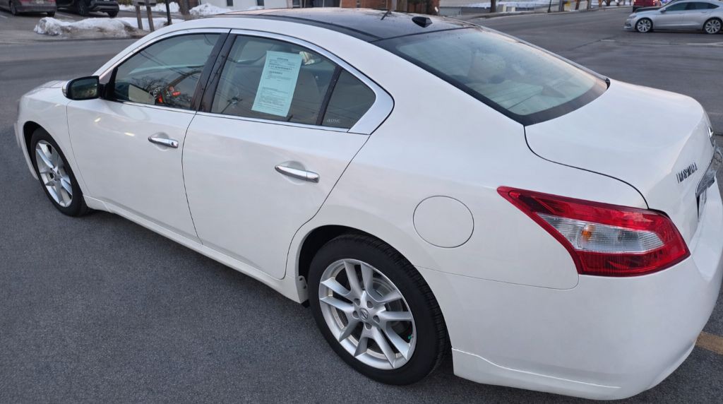 2011 Nissan Maxima Image 3