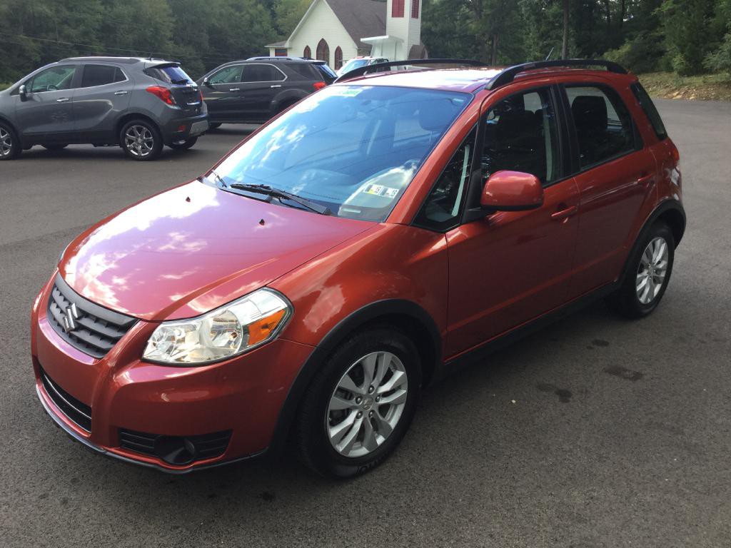 2013 Suzuki SX4 Image 1