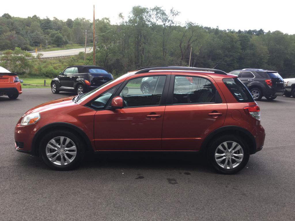 2013 Suzuki SX4 Image 8