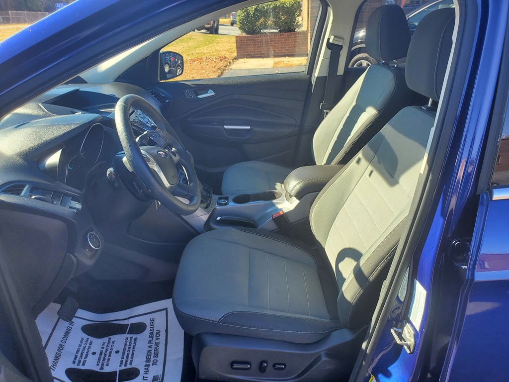 2012 Nissan Versa Image 9