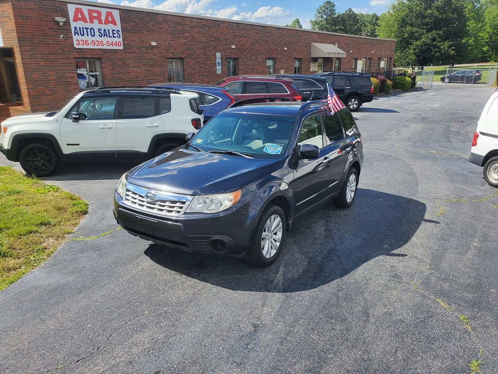 2012 Subaru Forester Image 1