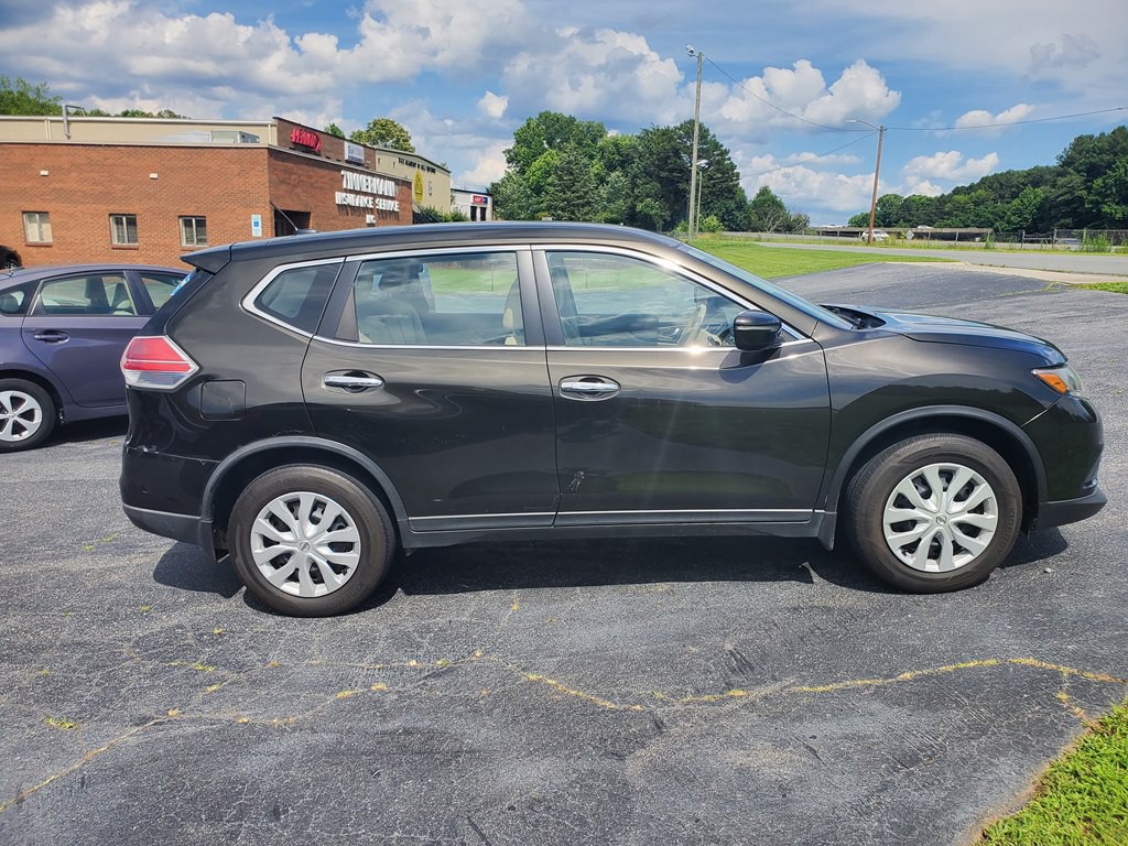 2015 Nissan Rogue Image 4