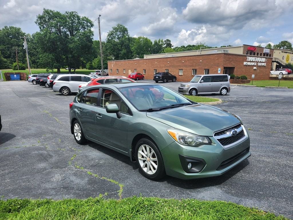 2014 Subaru Impreza Image 2