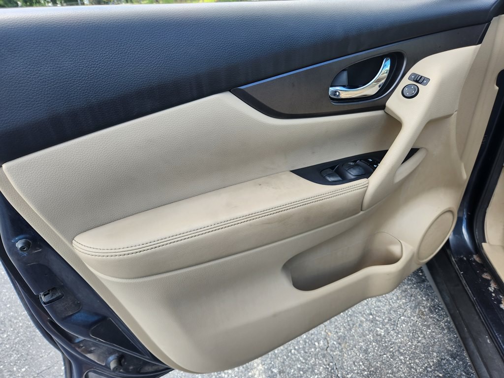 2014 Nissan Rogue Image 8