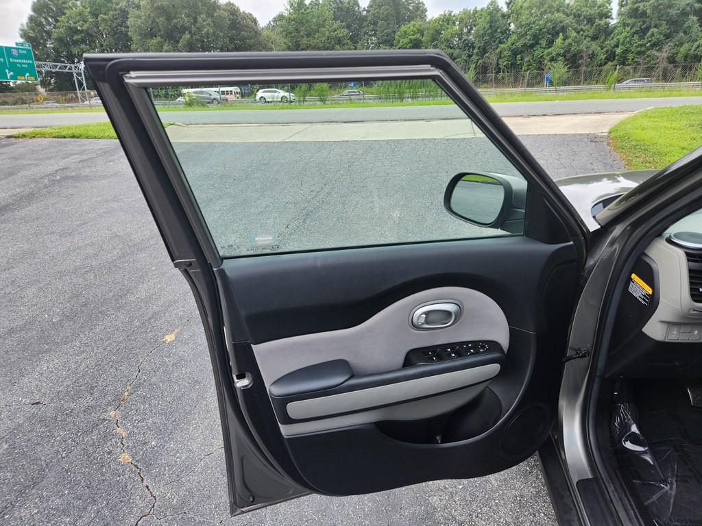 2014 Kia Soul Image 12