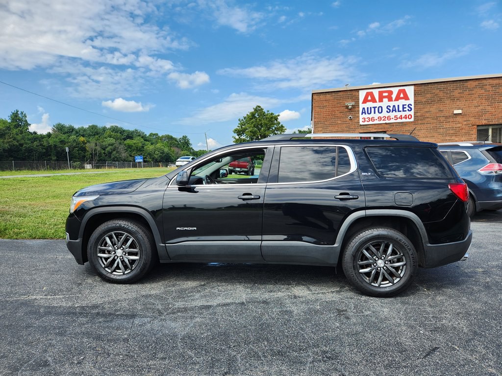 2017 GMC Acadia Image 8
