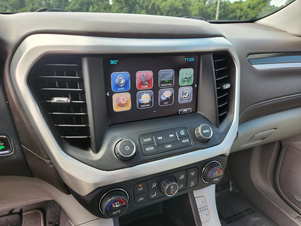 2017 GMC Acadia Image 18