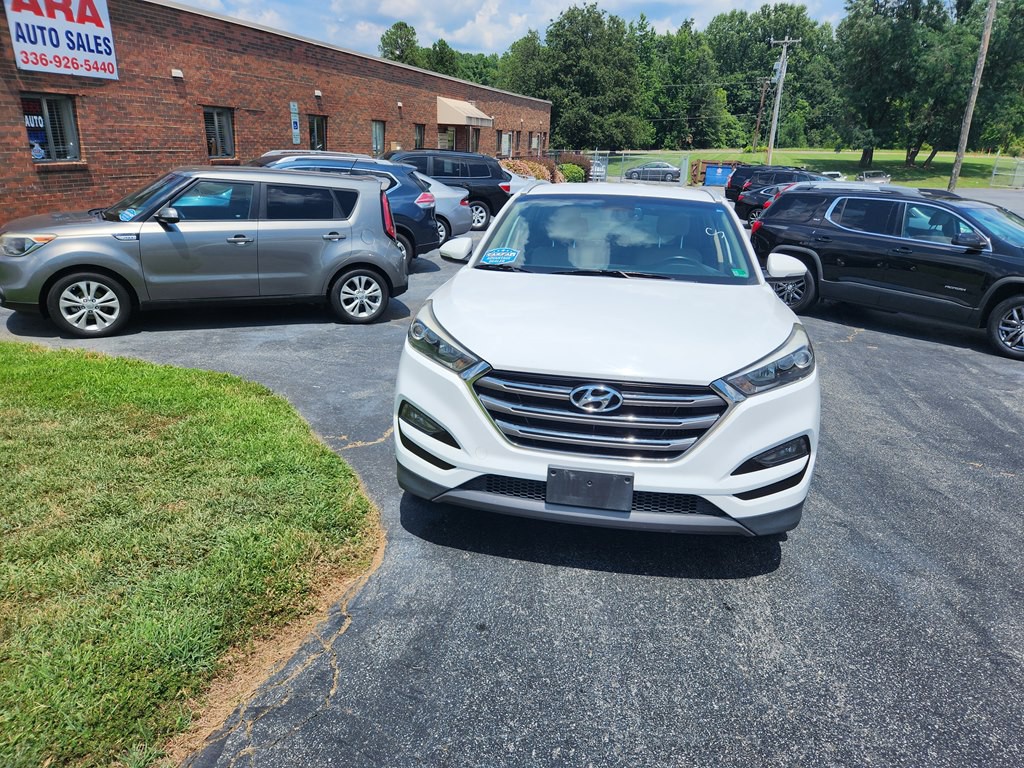 2016 Hyundai Tucson Image 2