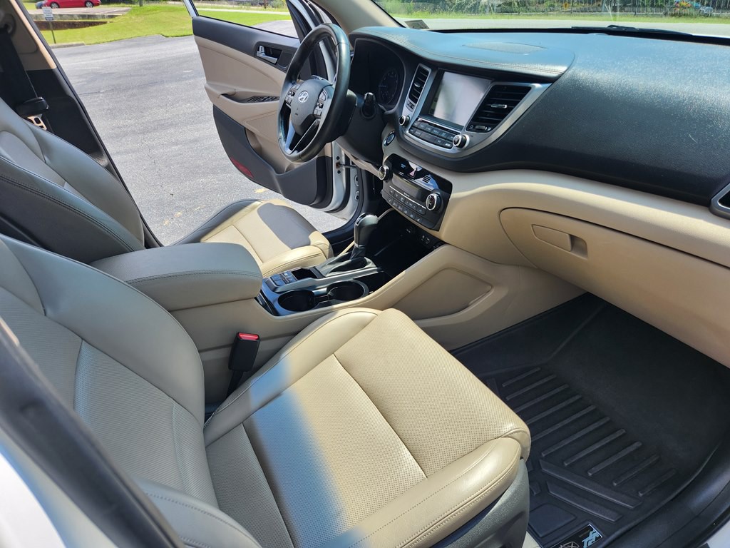 2016 Hyundai Tucson Image 15