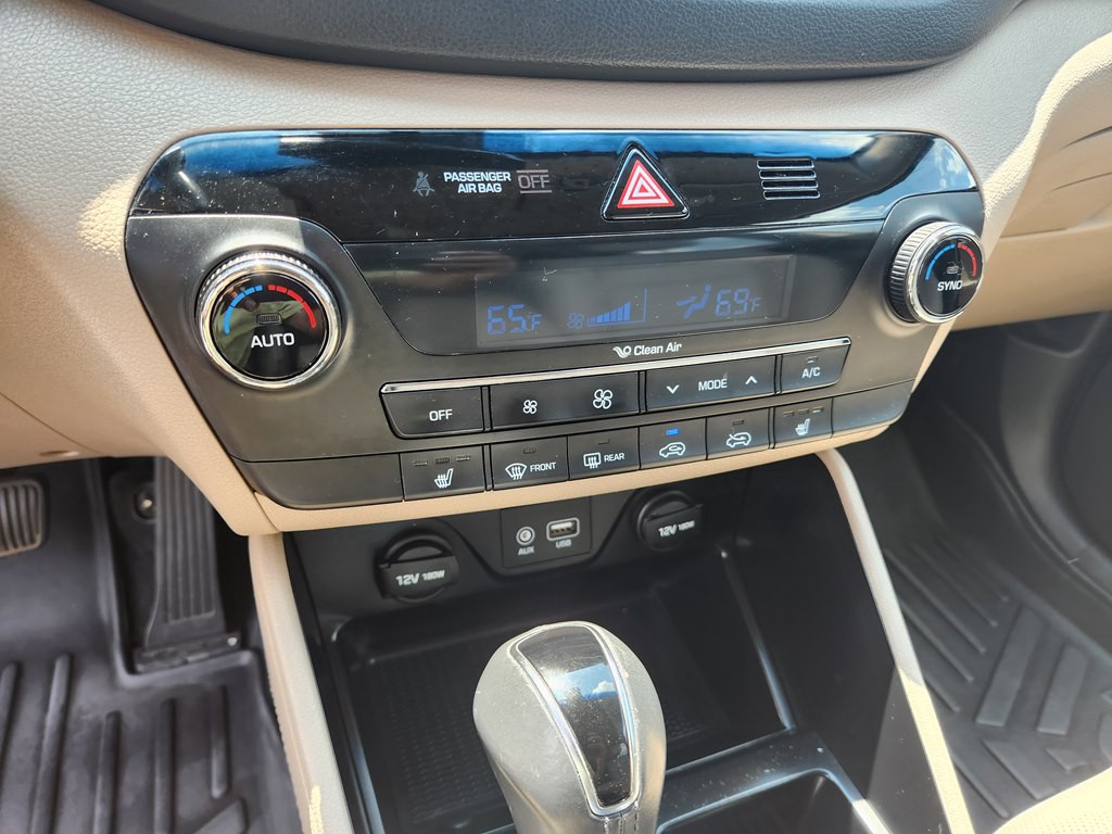 2016 Hyundai Tucson Image 18