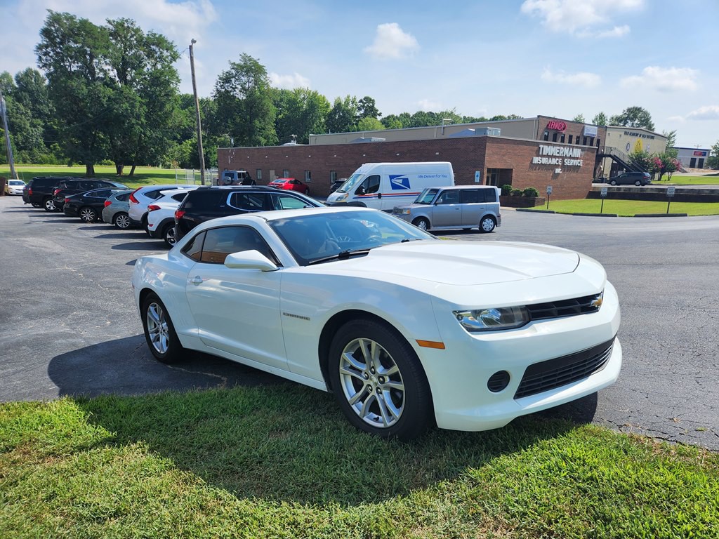 2015 Chevrolet Camaro Image 2