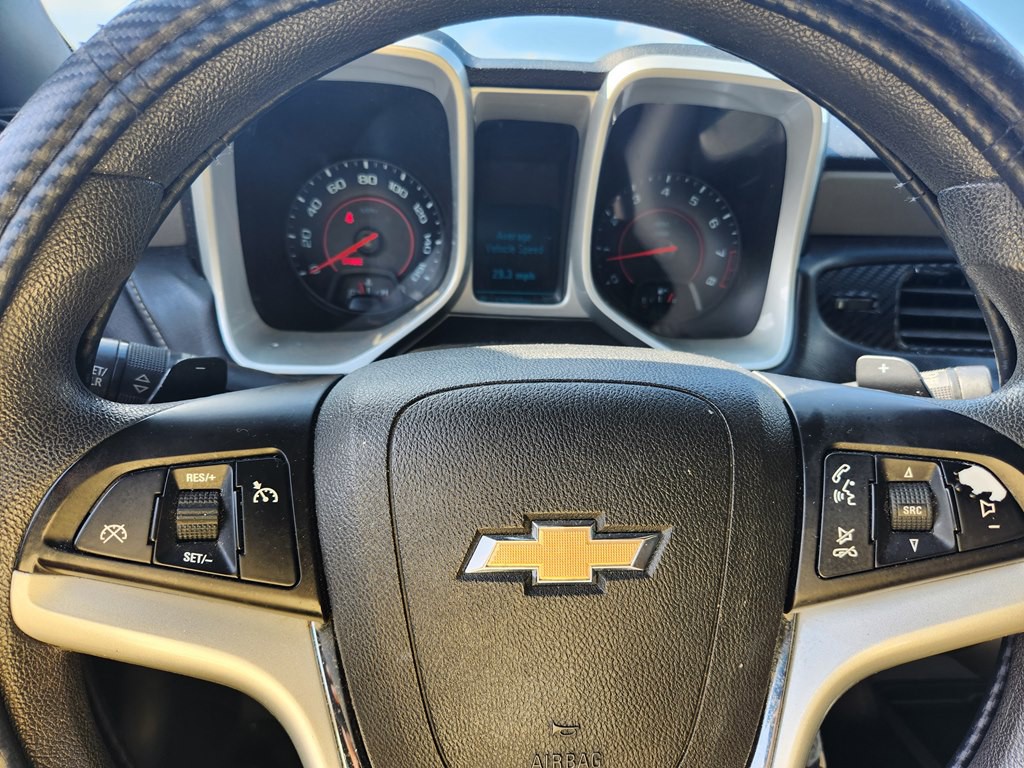 2015 Chevrolet Camaro Image 16