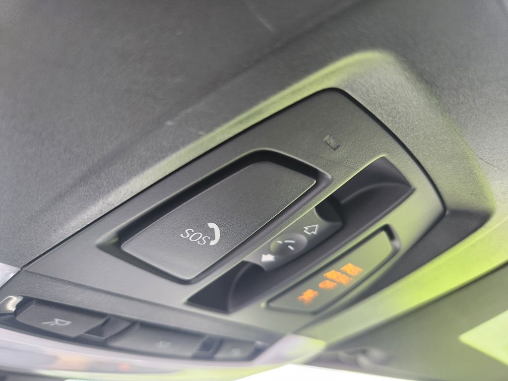 2013 BMW 3 Series Image 19