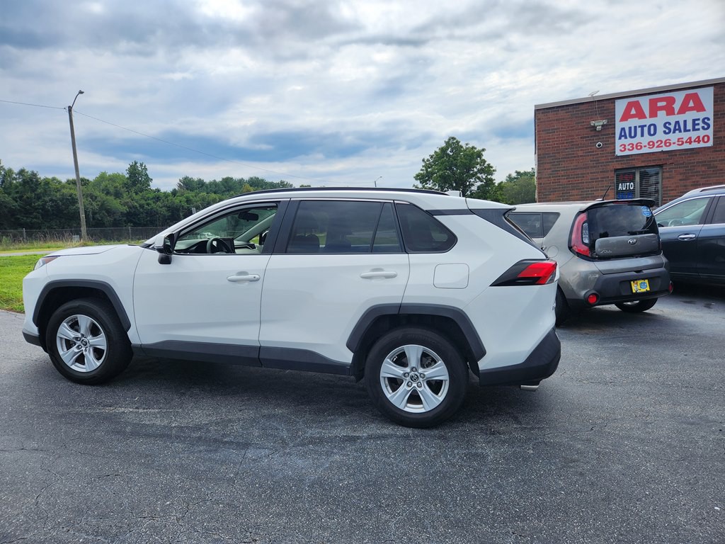 2019 Toyota Rav4 Image 9