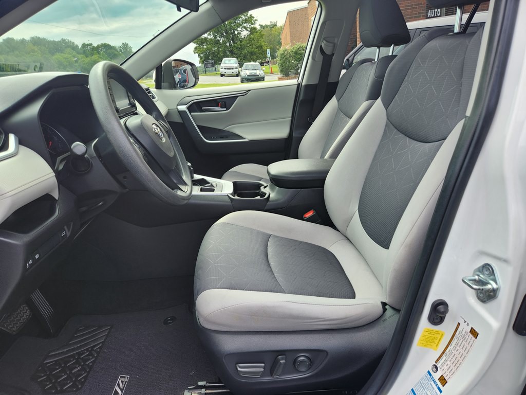 2019 Toyota Rav4 Image 11