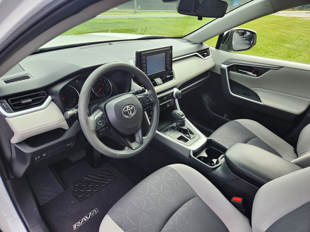 2019 Toyota Rav4 Image 12
