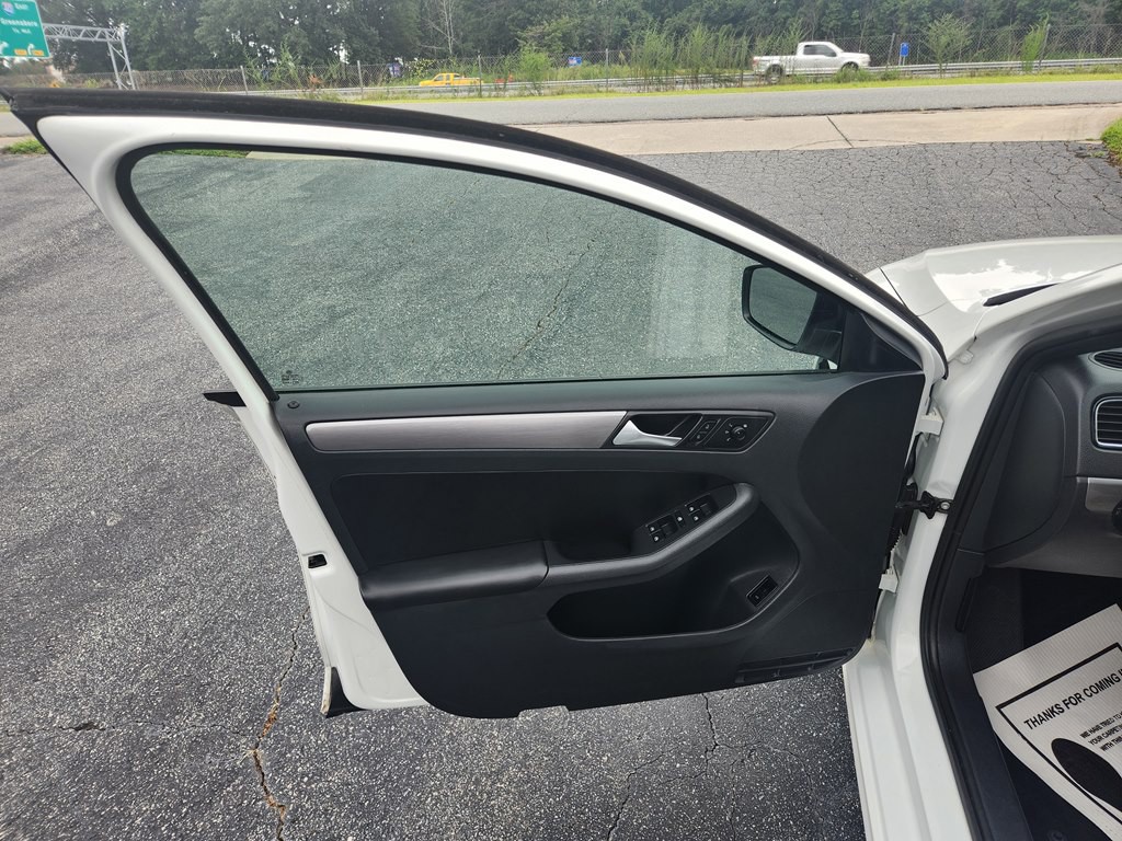 2016 Volkswagen Jetta Image 12