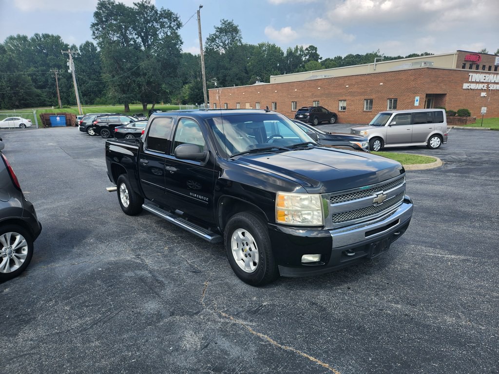2011 Chevrolet Silverado 1500 Image 3