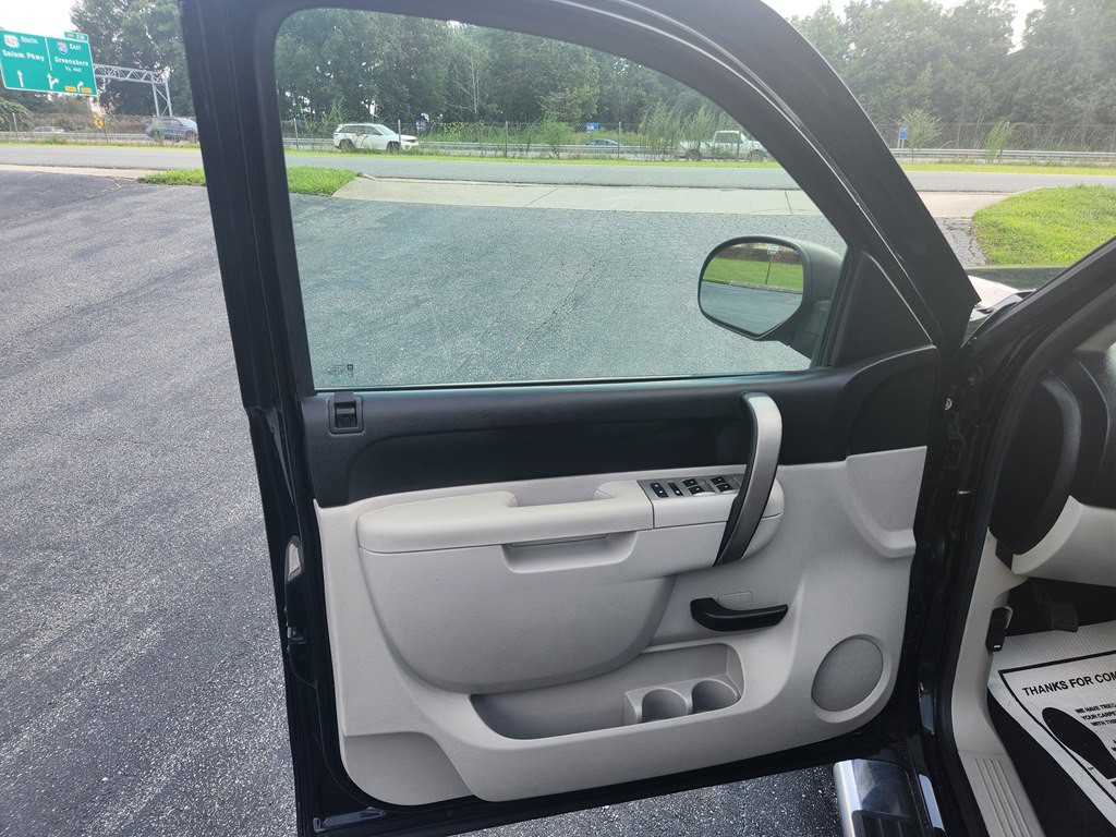 2011 Chevrolet Silverado 1500 Image 12