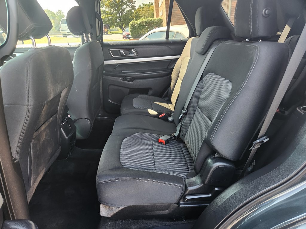 2016 Ford Explorer Image 11