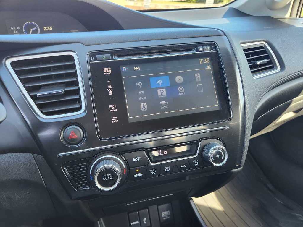 2015 Honda Civic Image 16