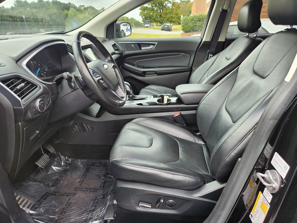 2016 Ford Edge Image 10