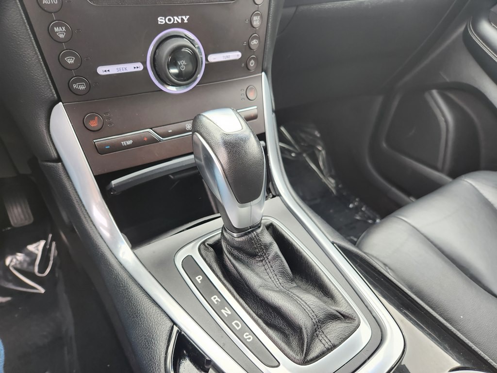 2016 Ford Edge Image 15