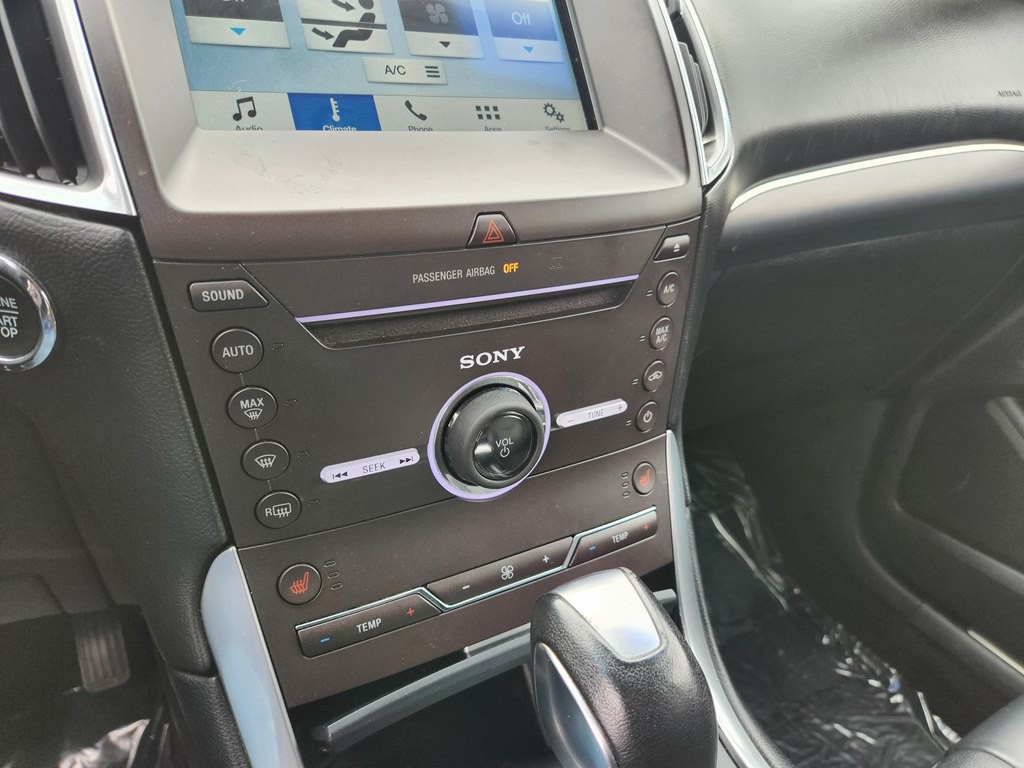 2016 Ford Edge Image 16