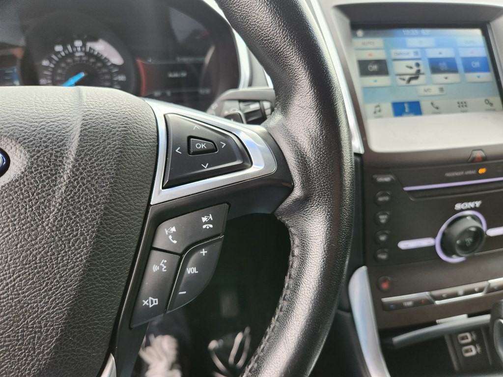 2016 Ford Edge Image 18