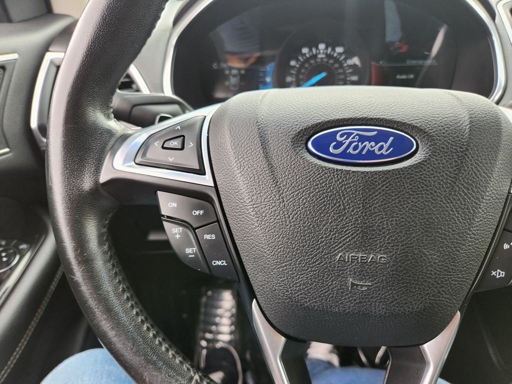 2016 Ford Edge Image 19