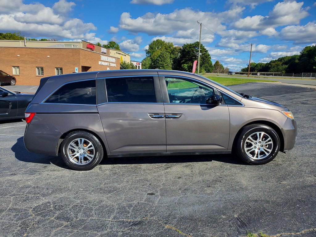 2012 Honda Odyssey Image 4