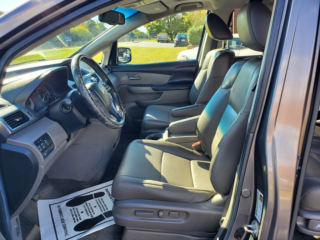 2012 Honda Odyssey Image 9