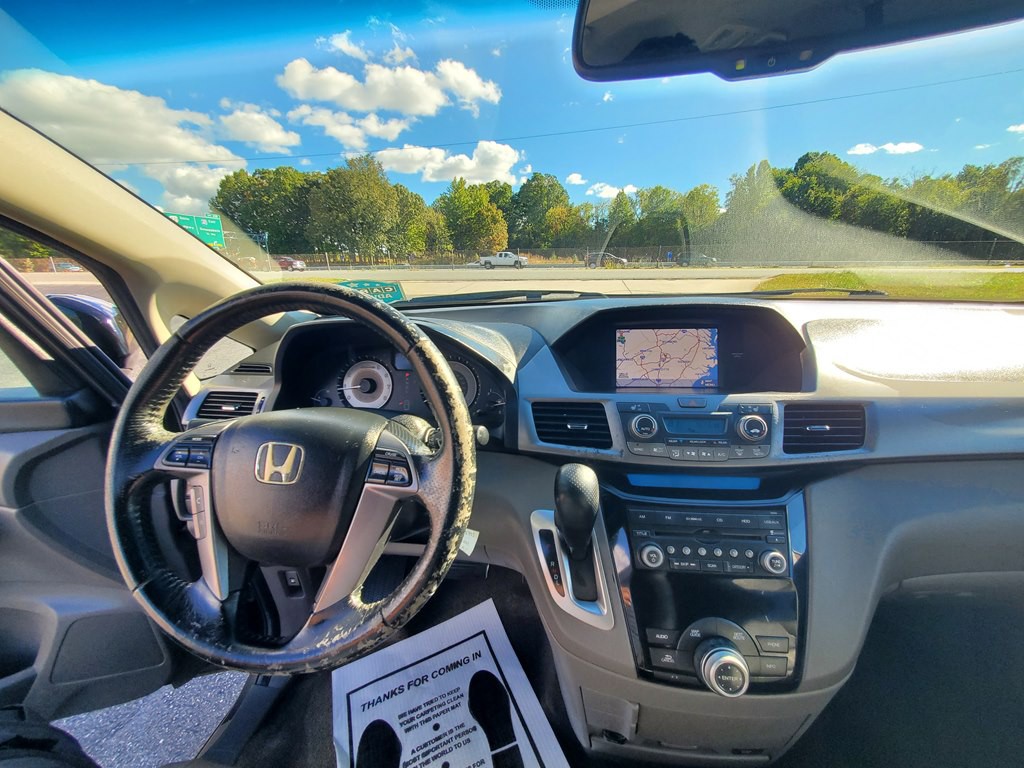 2012 Honda Odyssey Image 14