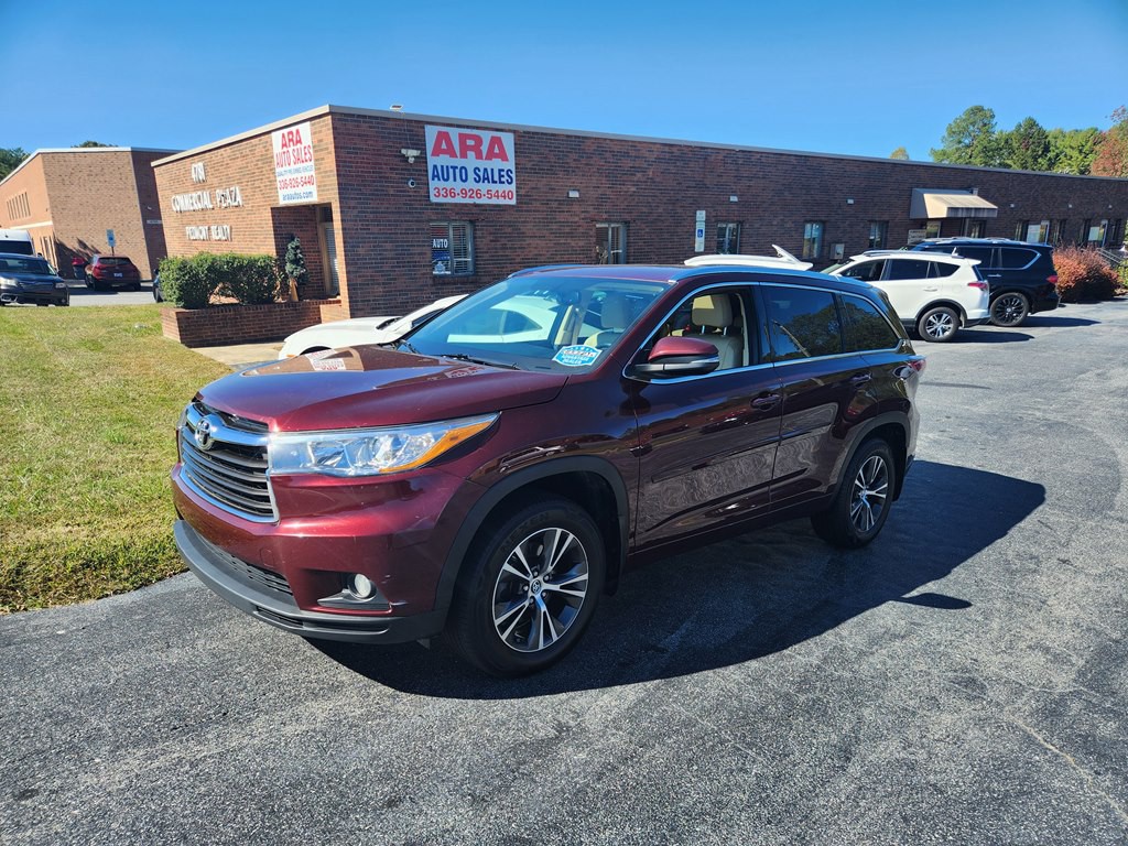 2016 Toyota Highlander Image 1