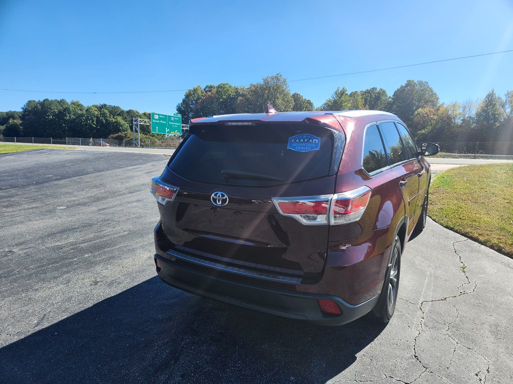 2016 Toyota Highlander Image 7