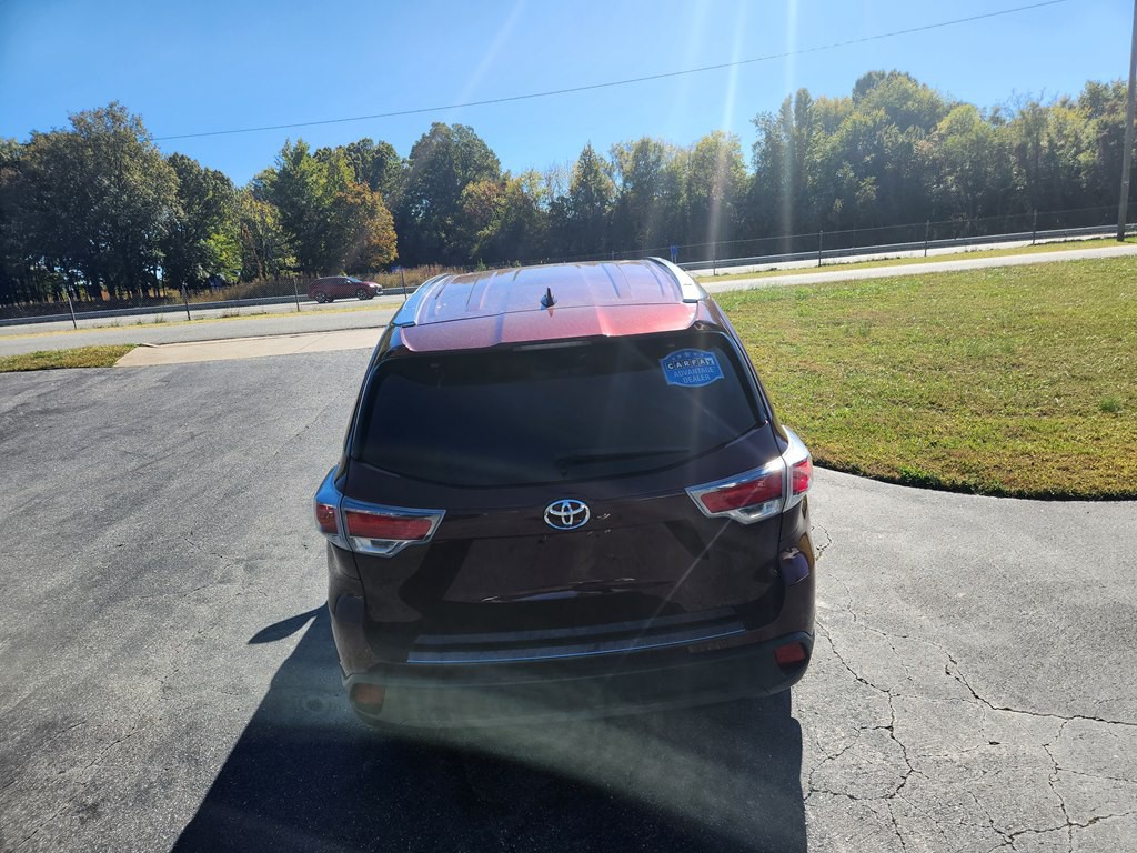2016 Toyota Highlander Image 8