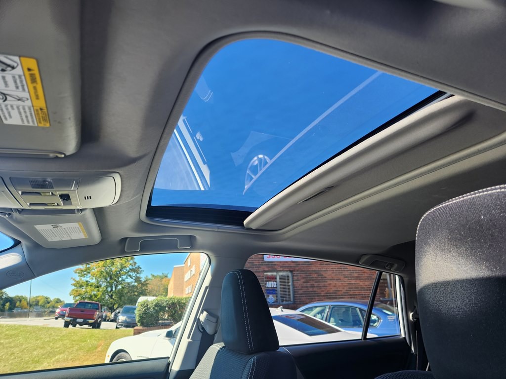 2017 Toyota Rav4 Image 10