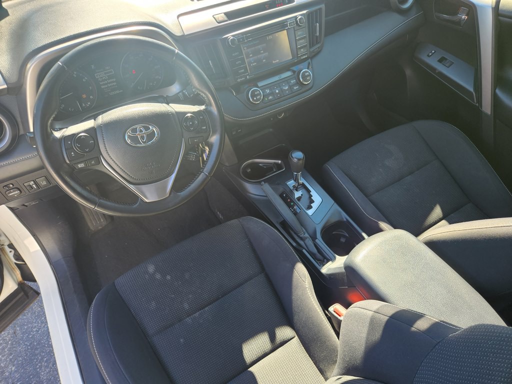 2017 Toyota Rav4 Image 14