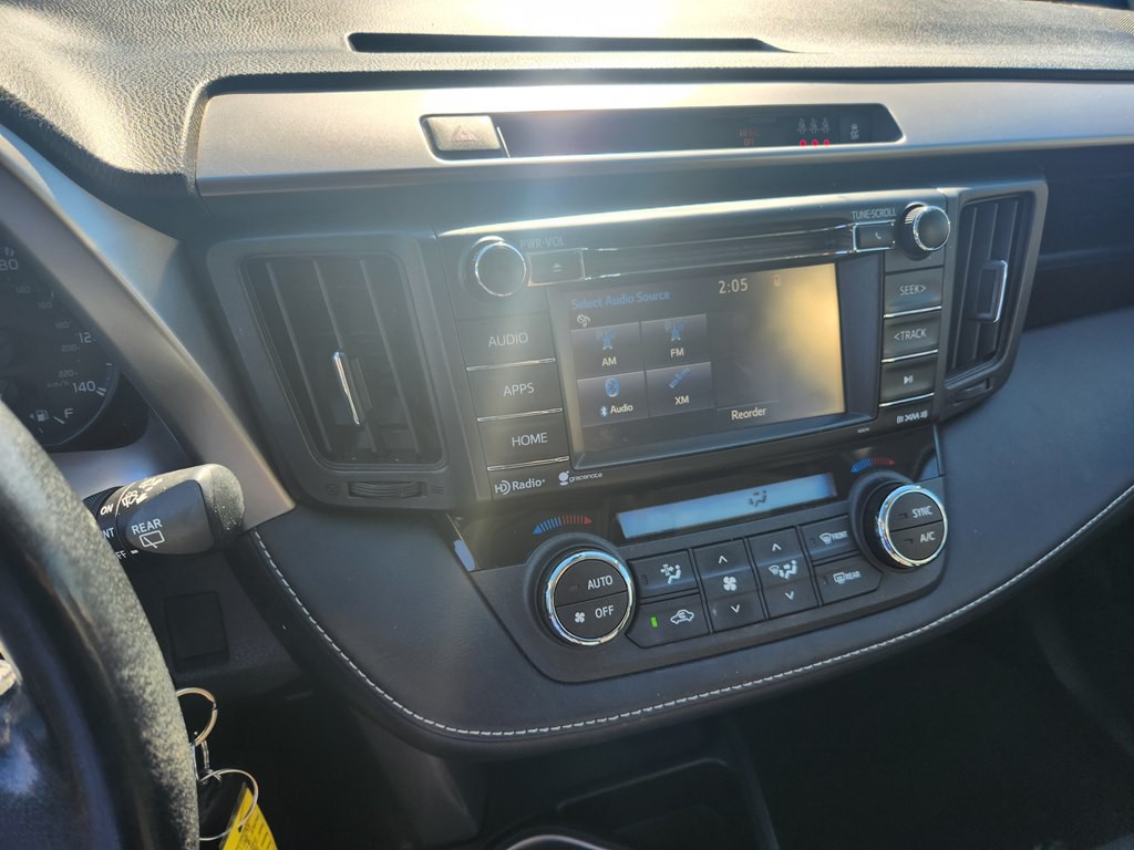 2017 Toyota Rav4 Image 19
