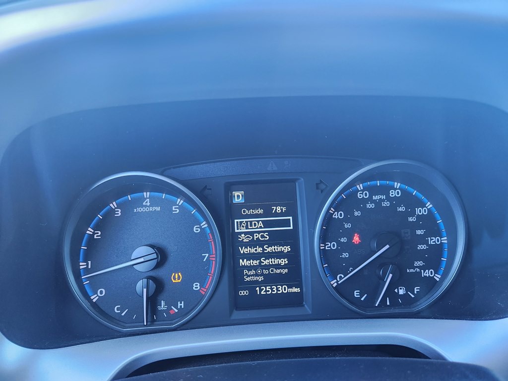 2017 Toyota Rav4 Image 24