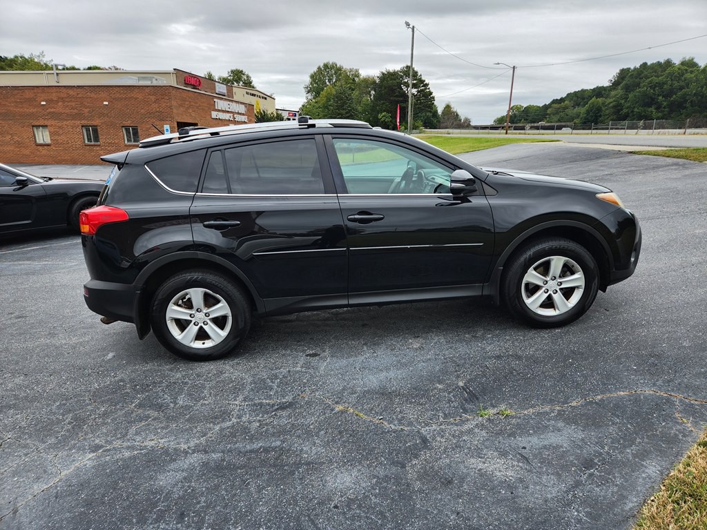 2014 Toyota Rav4 Image 4