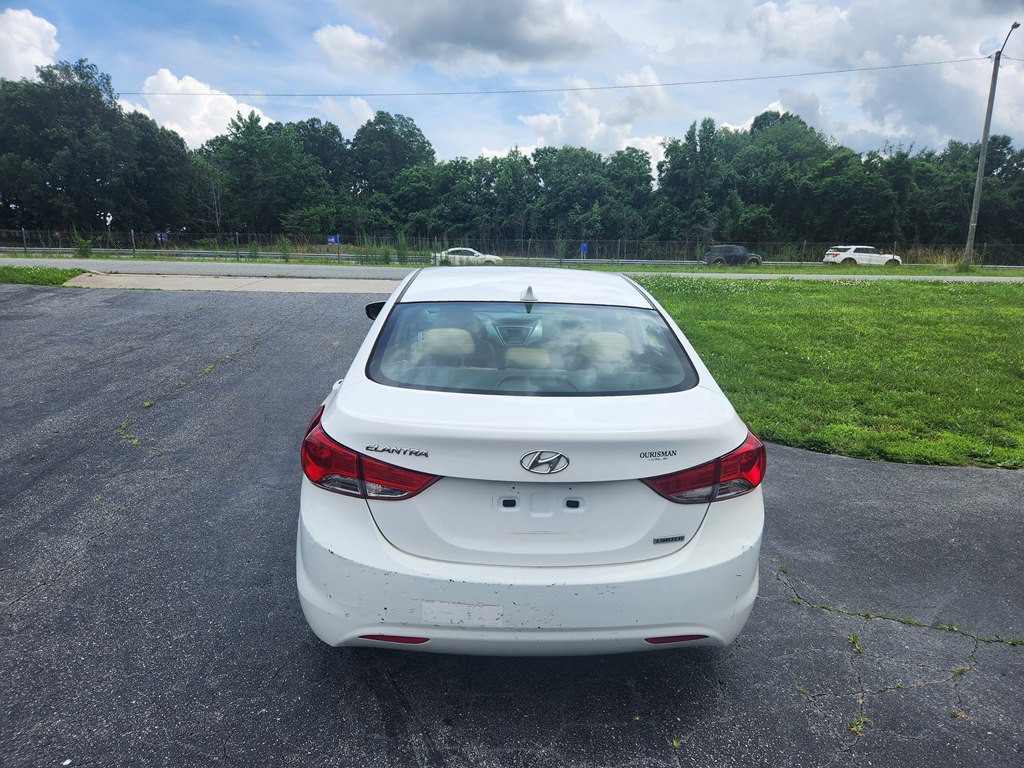 2013 Hyundai Elantra Image 6