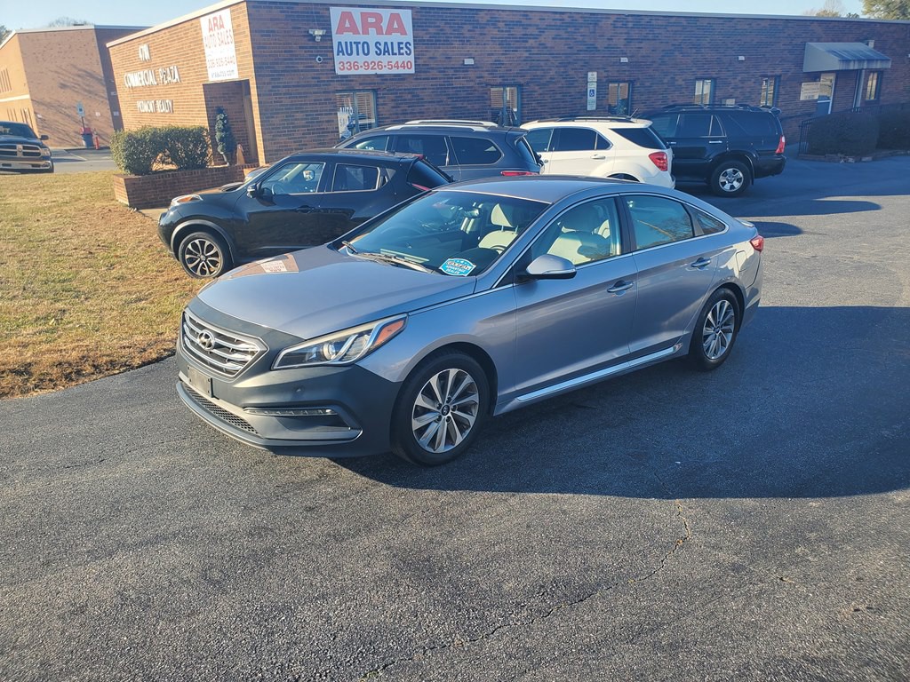 2015 Hyundai Sonata Image 1