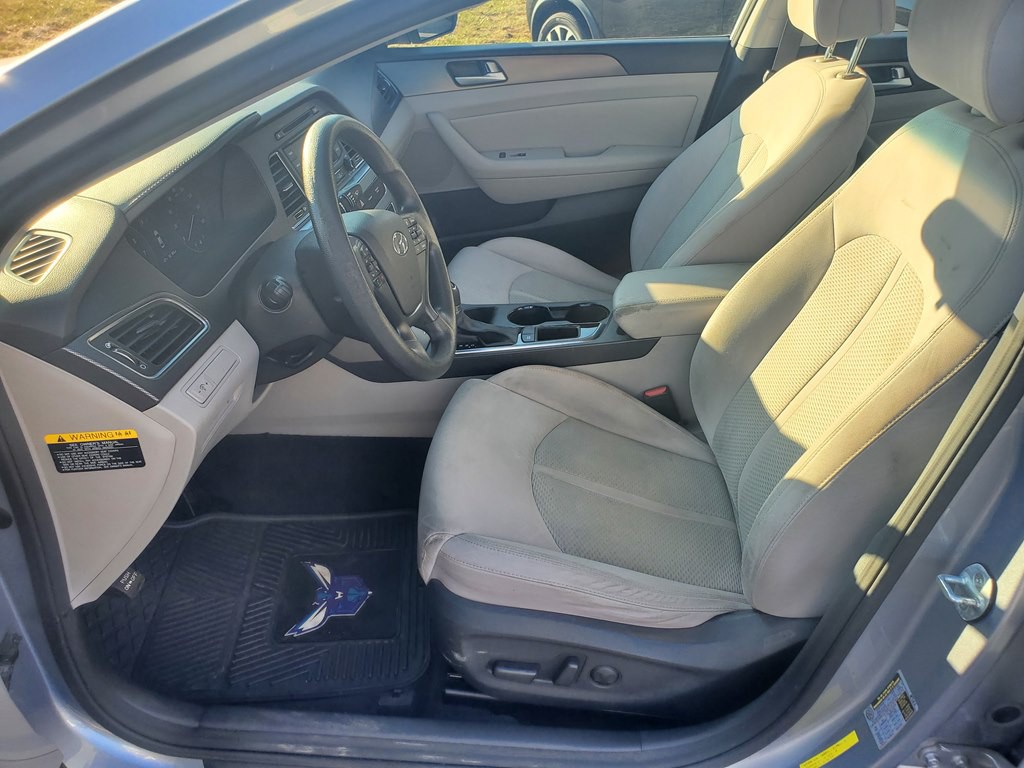 2015 Hyundai Sonata Image 9