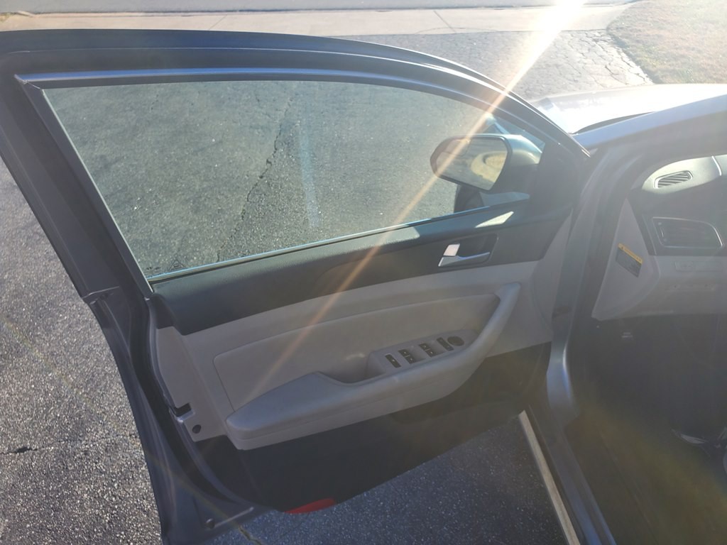 2015 Hyundai Sonata Image 12