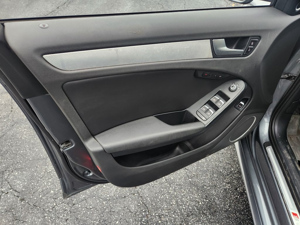 2015 Audi A4 Image 9