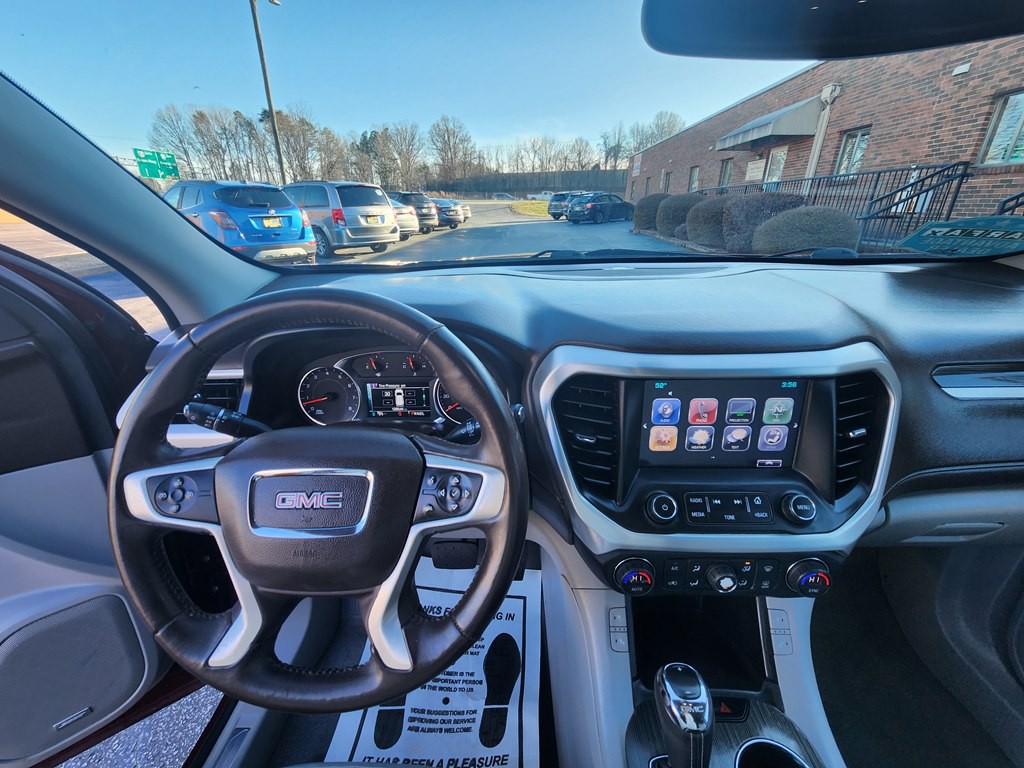 2017 GMC Acadia Image 13