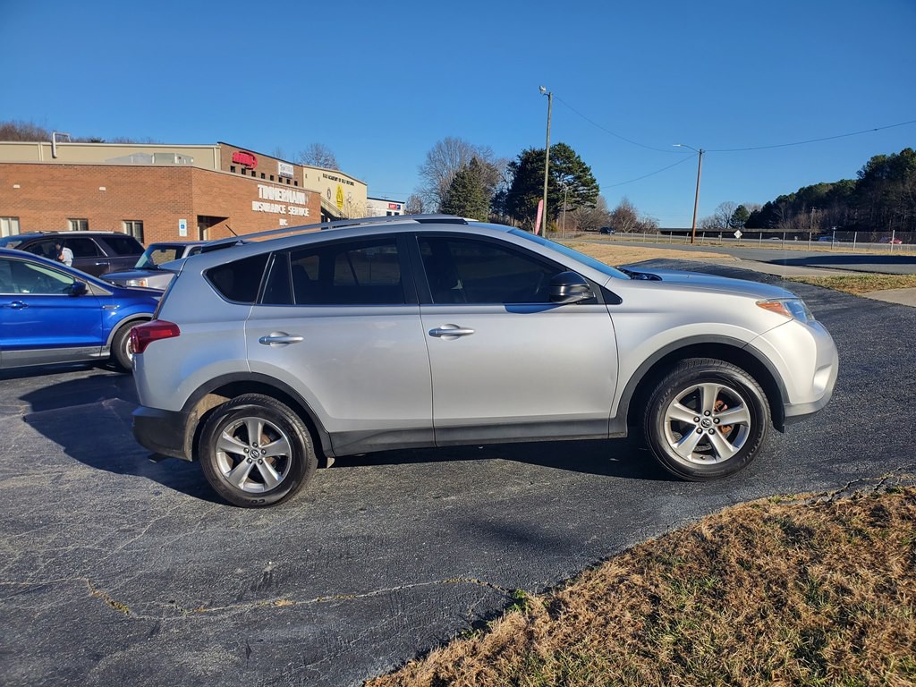 2014 Toyota Rav4 Image 4